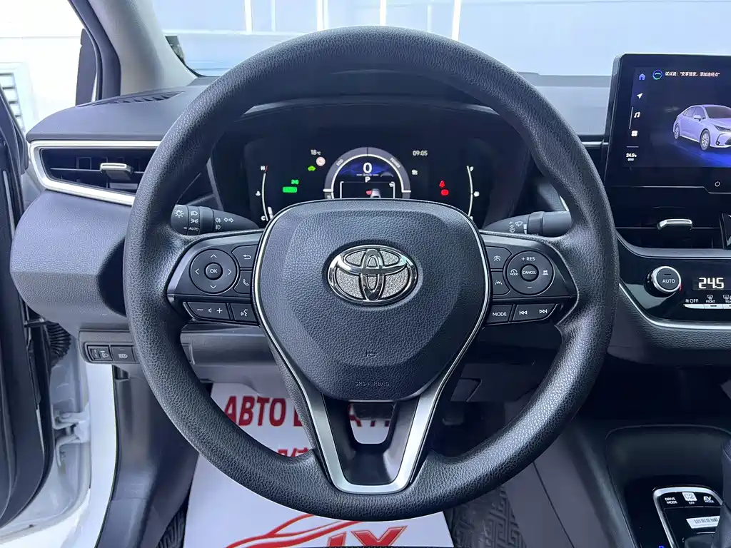 Toyota Corolla — фото 10