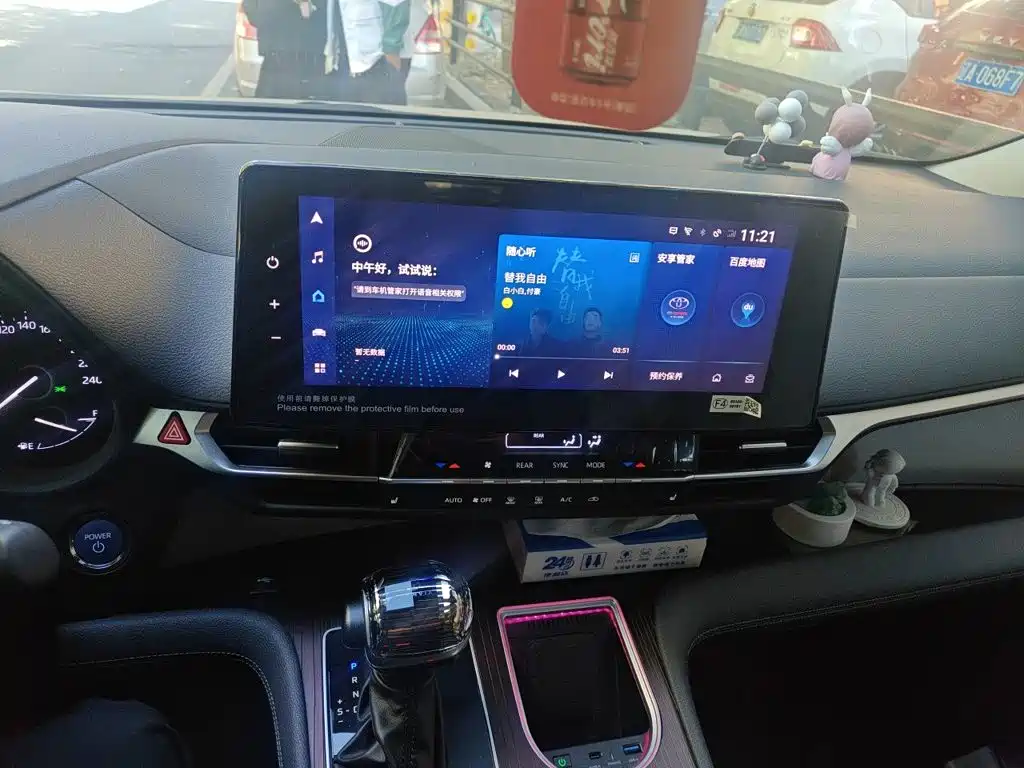 Toyota Granvia — фото 9