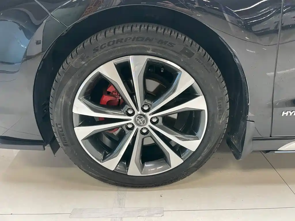 Toyota Granvia — фото 23