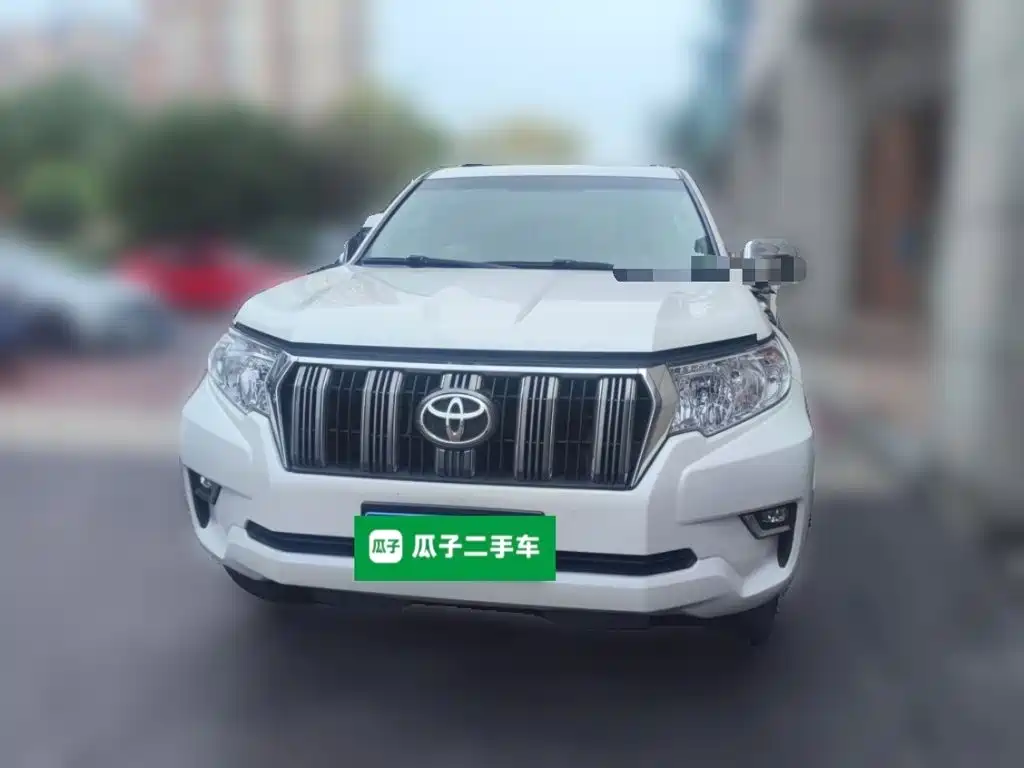 Toyota Prado — фото 2