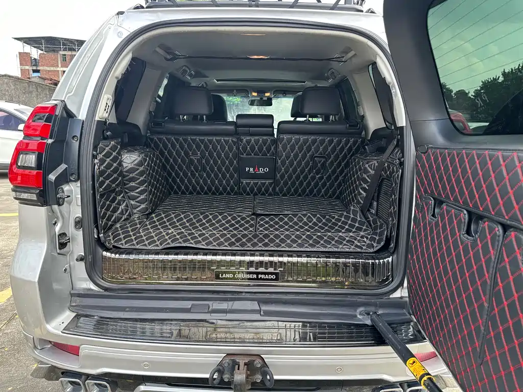 Toyota Prado — фото 11