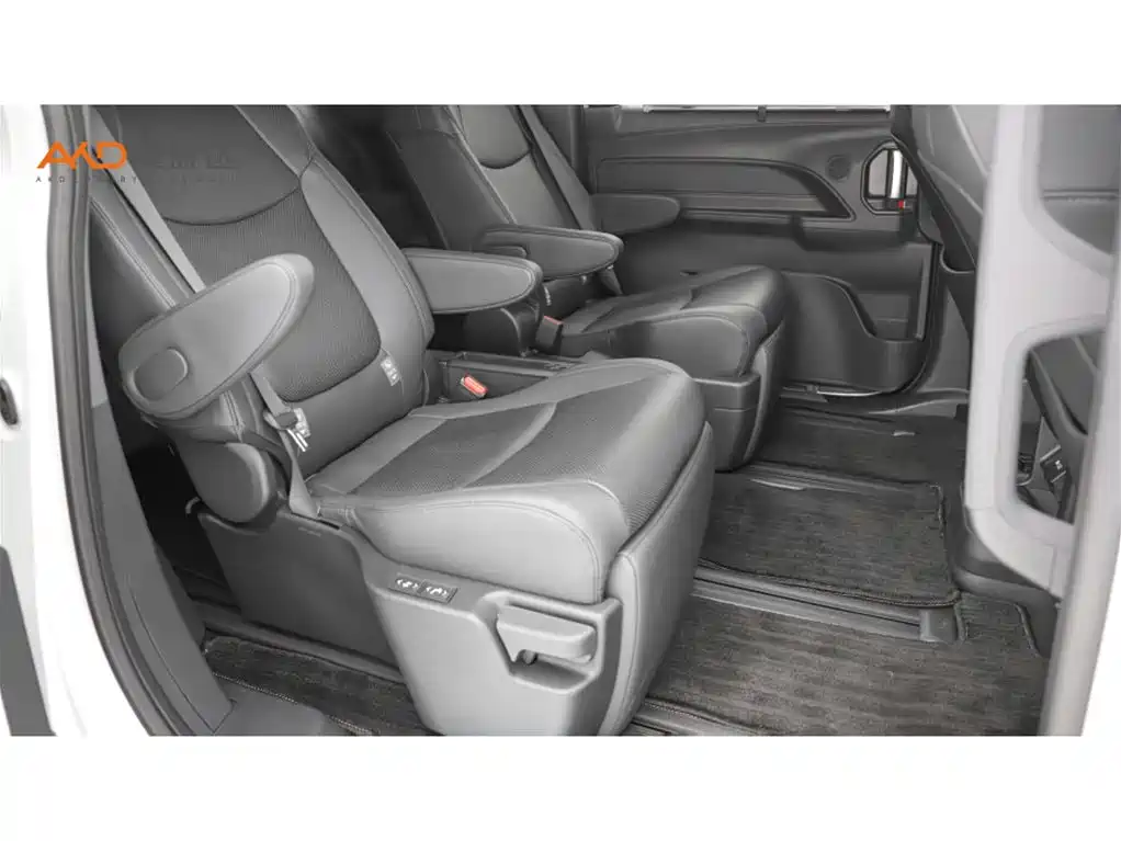 Toyota Granvia — фото 8