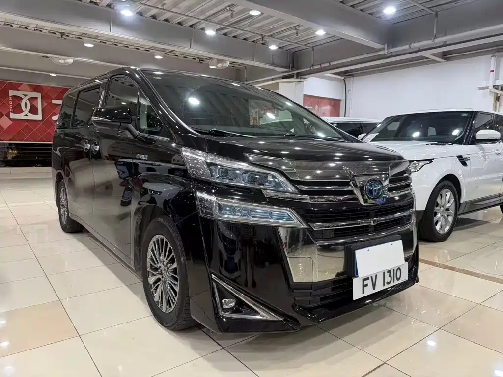 Toyota Vellfire — фото 3