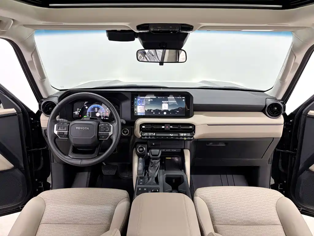 Toyota Prado — фото 11