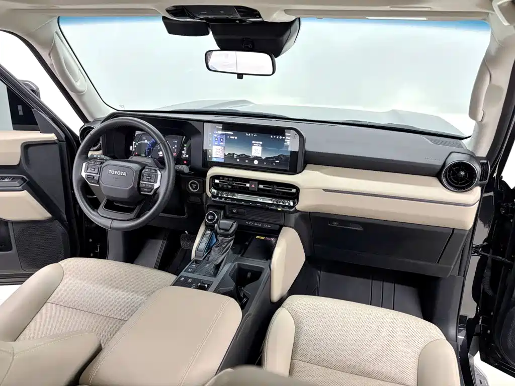 Toyota Prado — фото 14