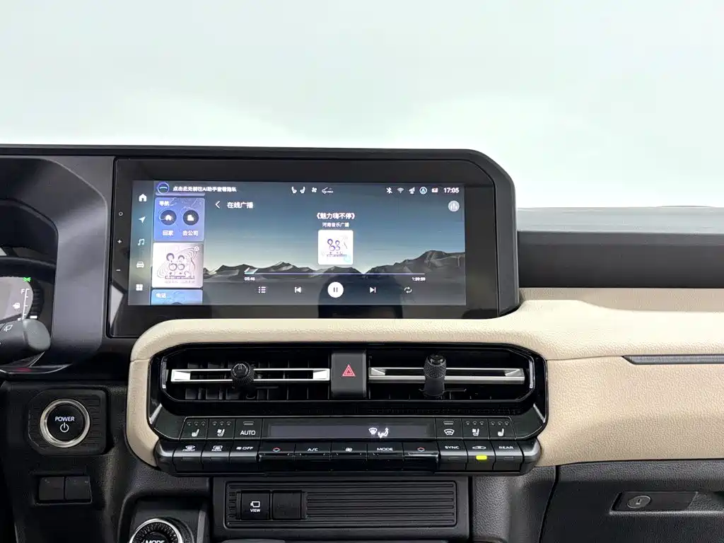 Toyota Prado — фото 19