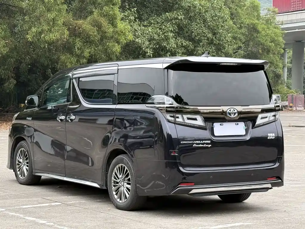 Toyota Vellfire — фото 20