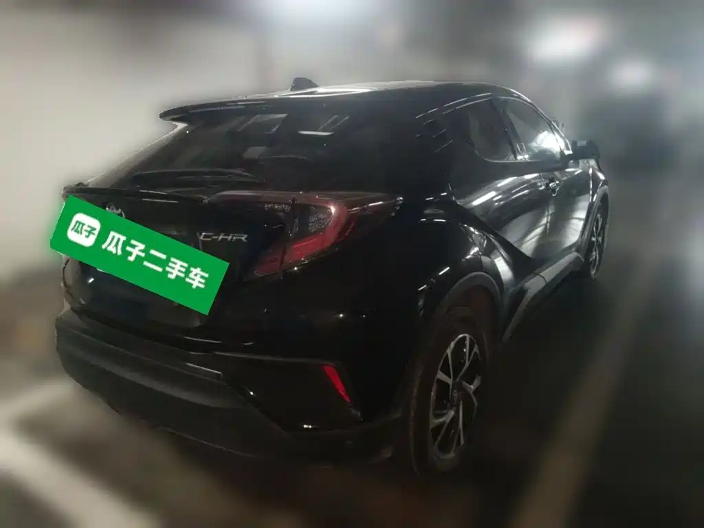 Toyota C-HR — фото 6