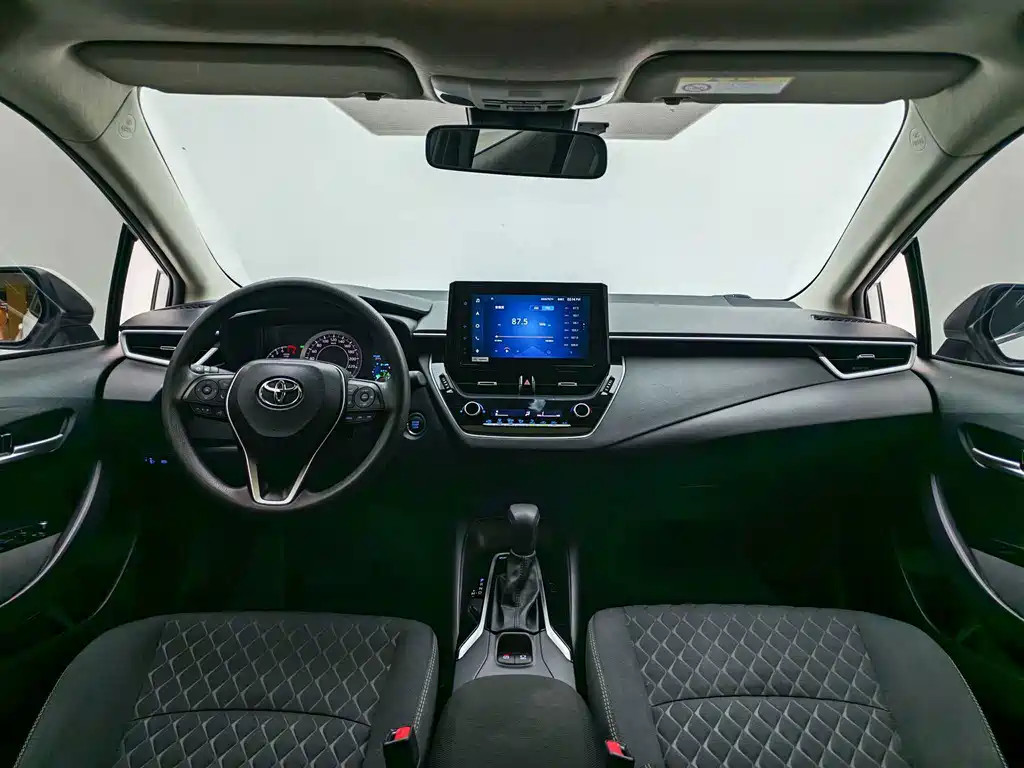 Toyota Allion — фото 11