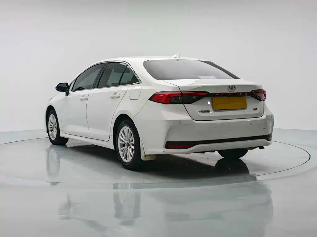 Toyota Allion — фото 4