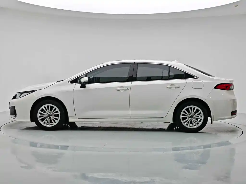 Toyota Allion — фото 7