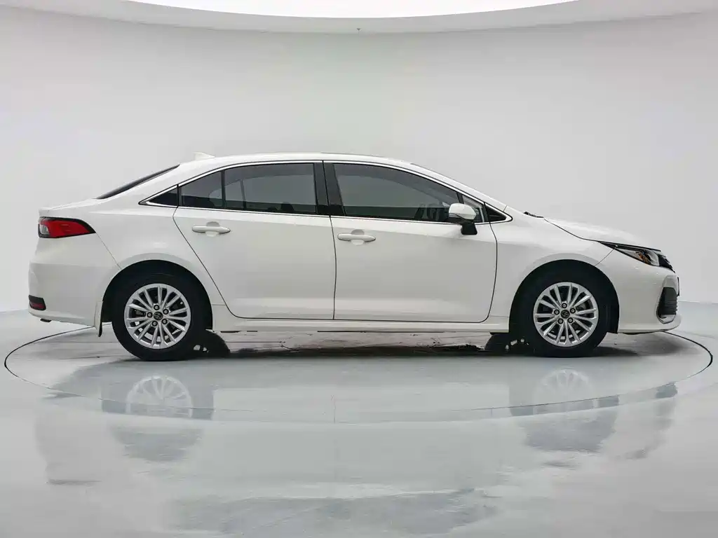 Toyota Allion — фото 8