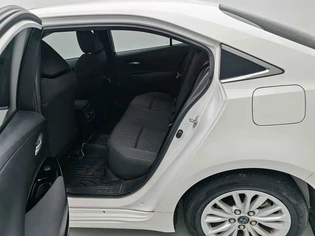 Toyota Allion — фото 10