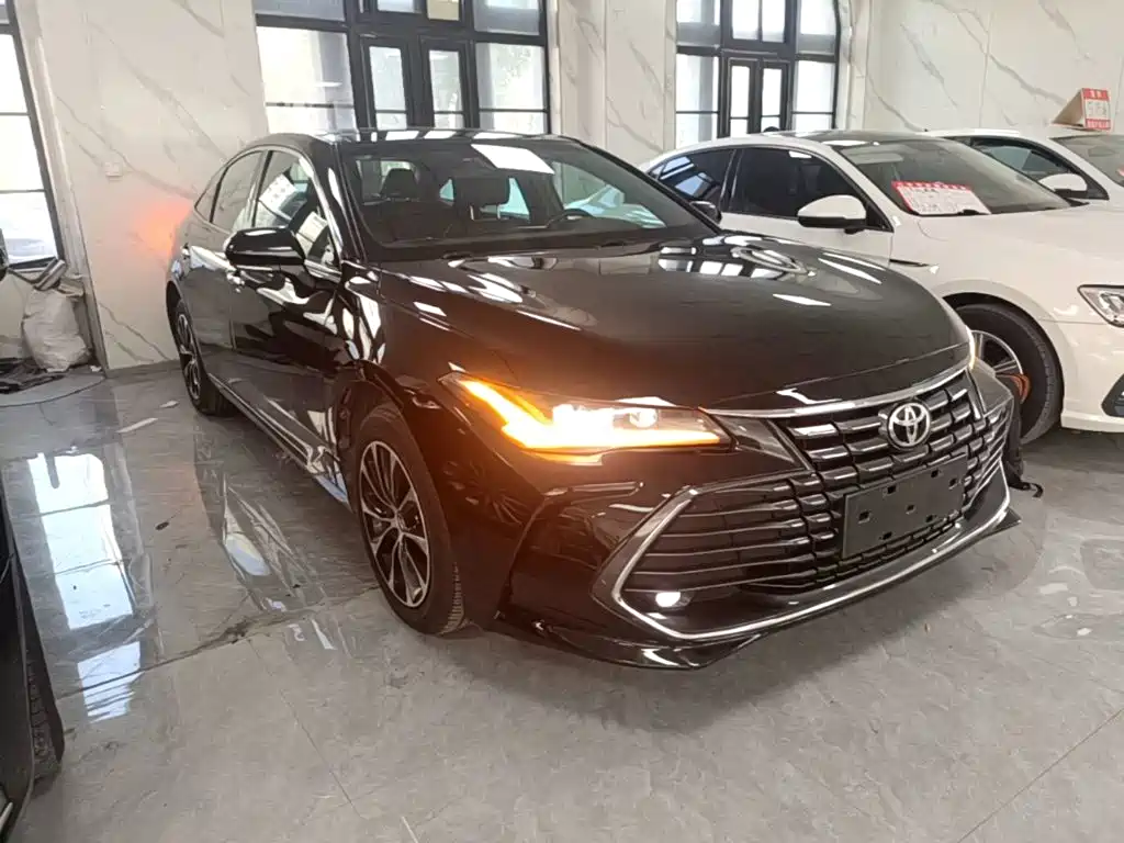 Toyota Avalon — фото 3