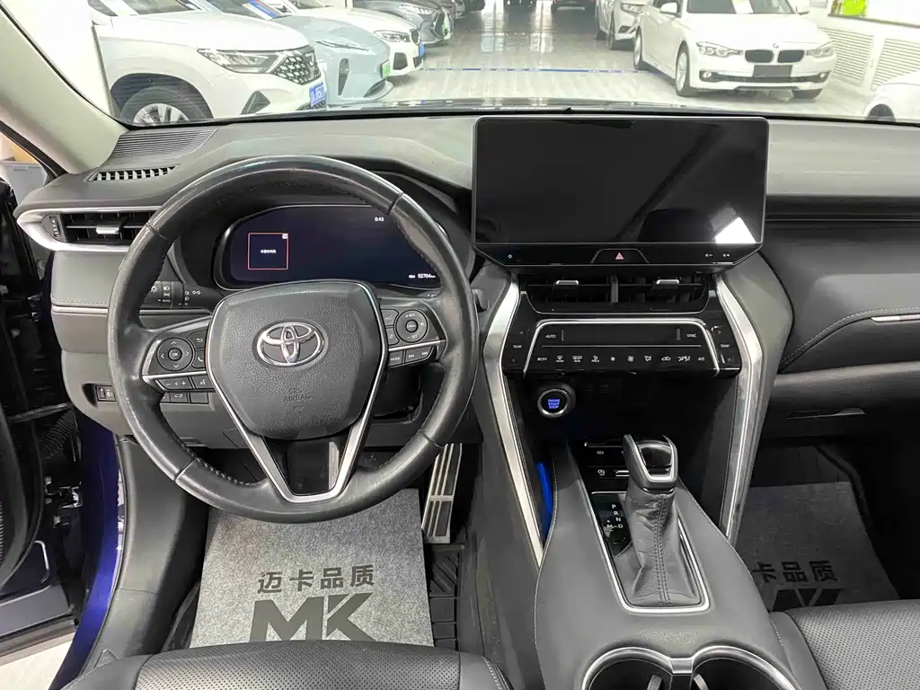 Toyota Harrier — фото 6
