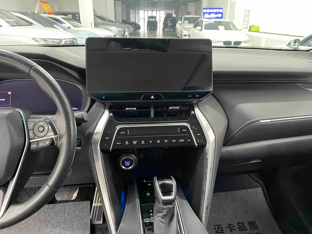 Toyota Harrier — фото 8