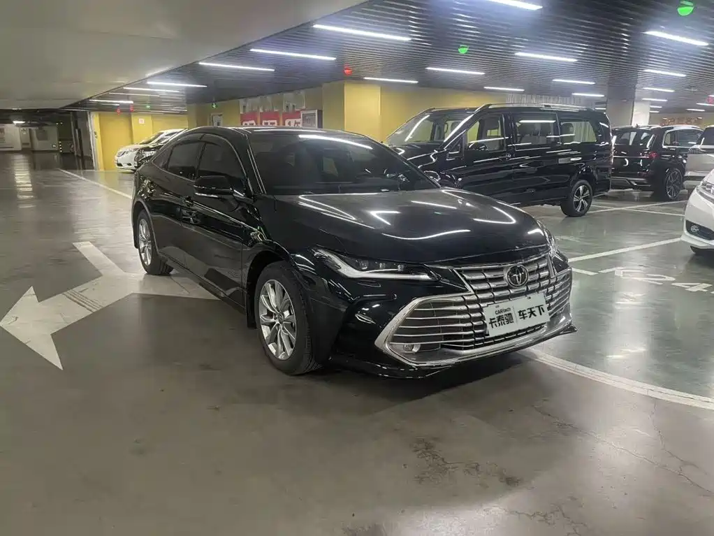 Toyota Avalon — фото 2