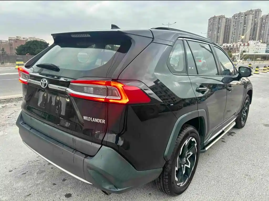 Toyota Wildlander — фото 15