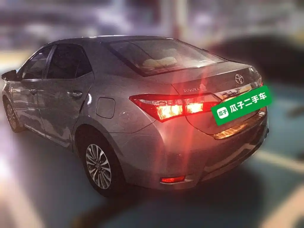 Toyota Corolla — фото 4