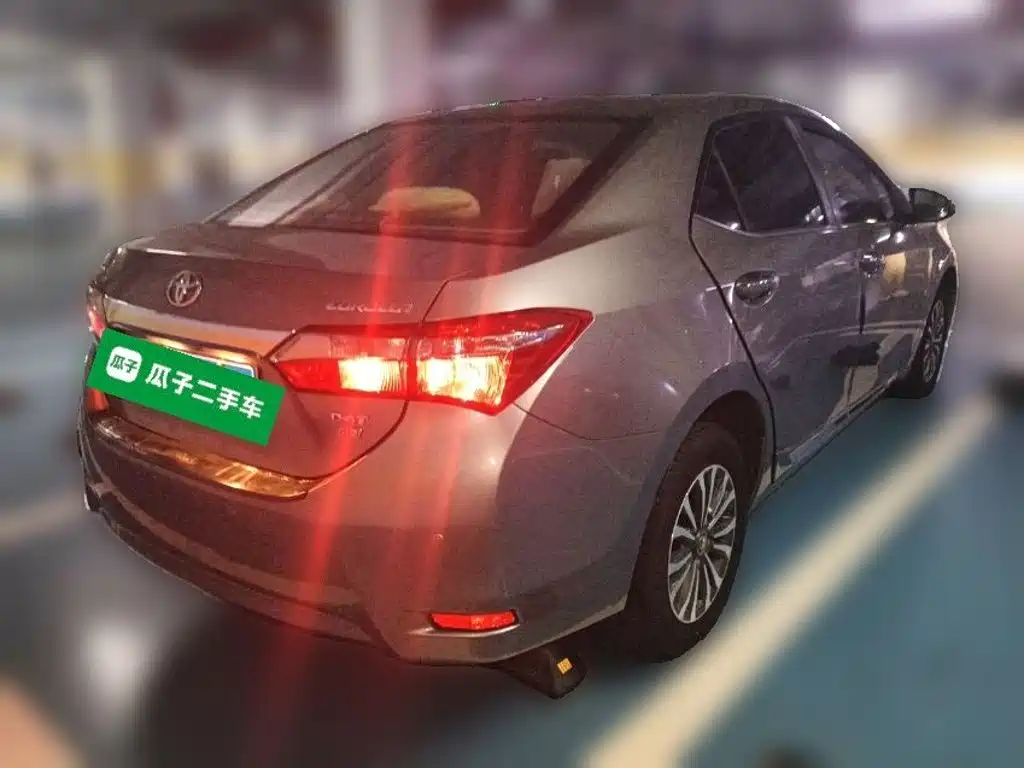 Toyota Corolla — фото 6
