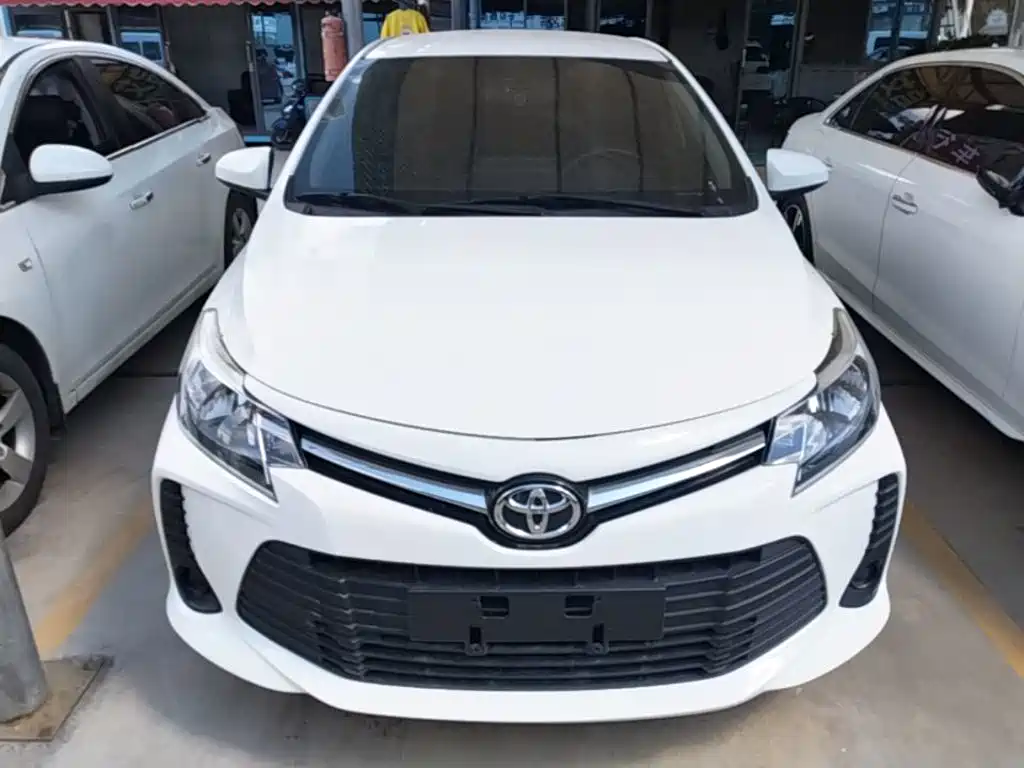 Toyota Vios — фото 2