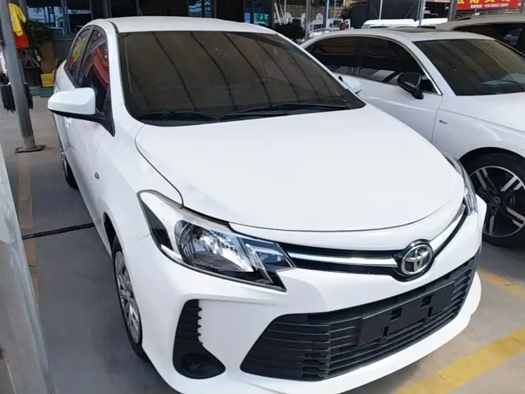 Toyota Vios — фото 3