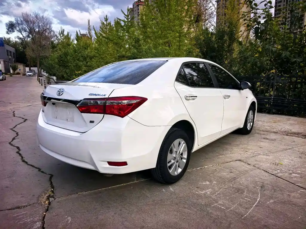Toyota Corolla — фото 3