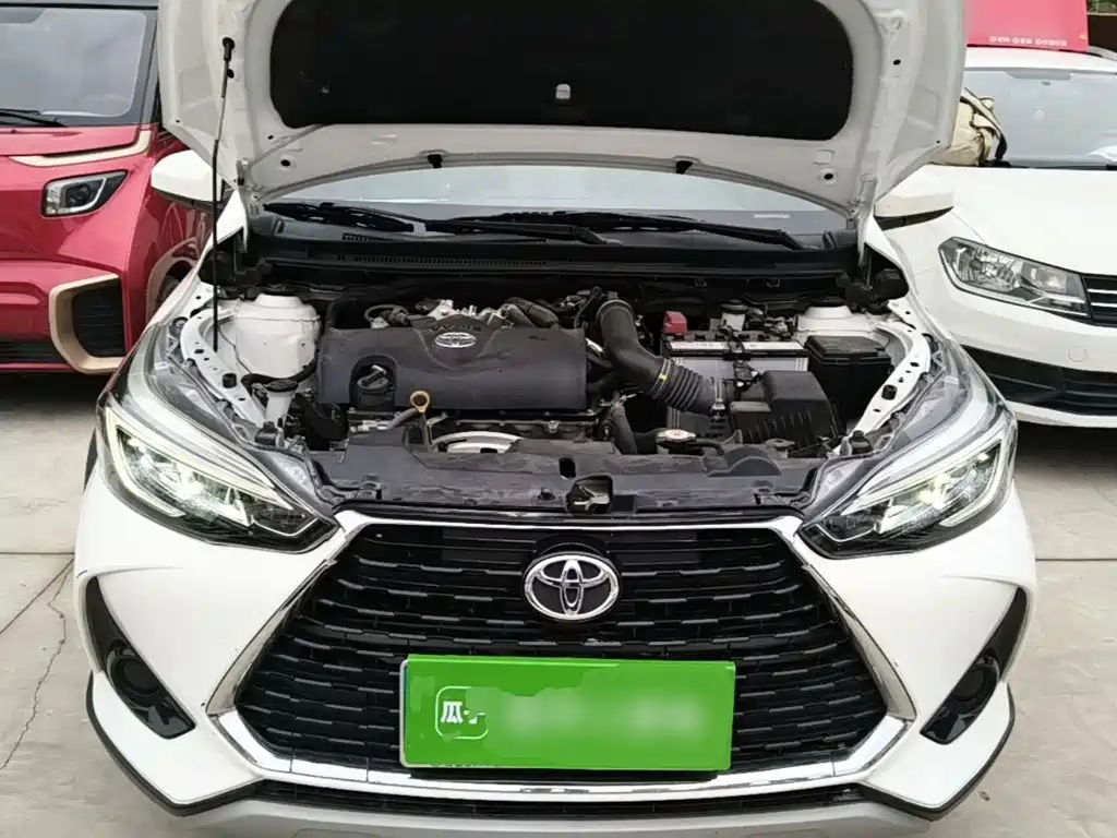Toyota Yaris L — фото 19