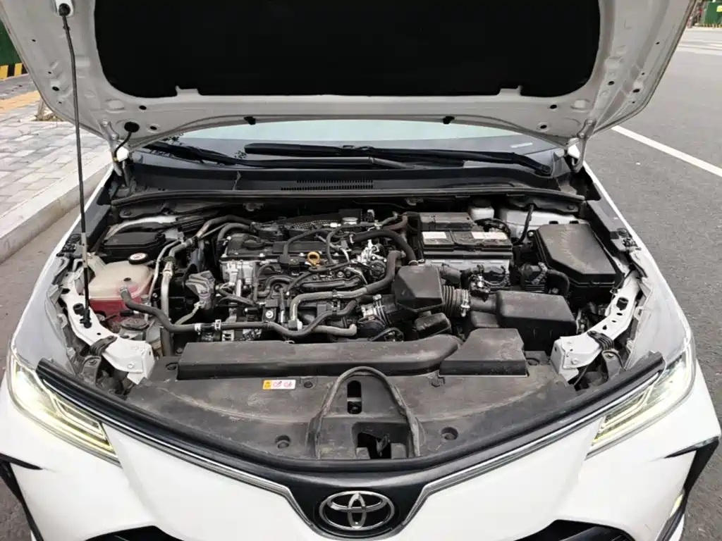 Toyota Corolla — фото 19