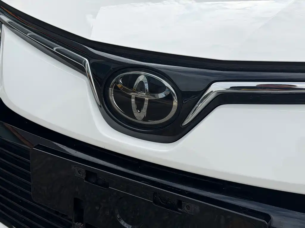 Toyota Corolla — фото 4