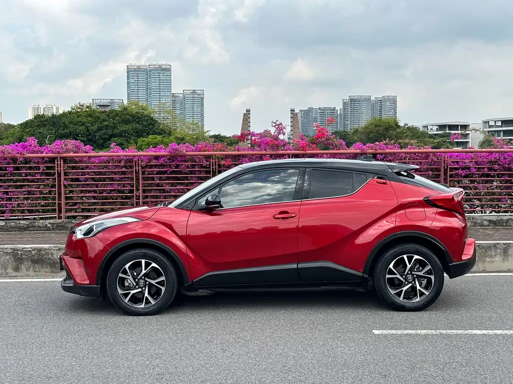 Toyota C-HR — фото 5