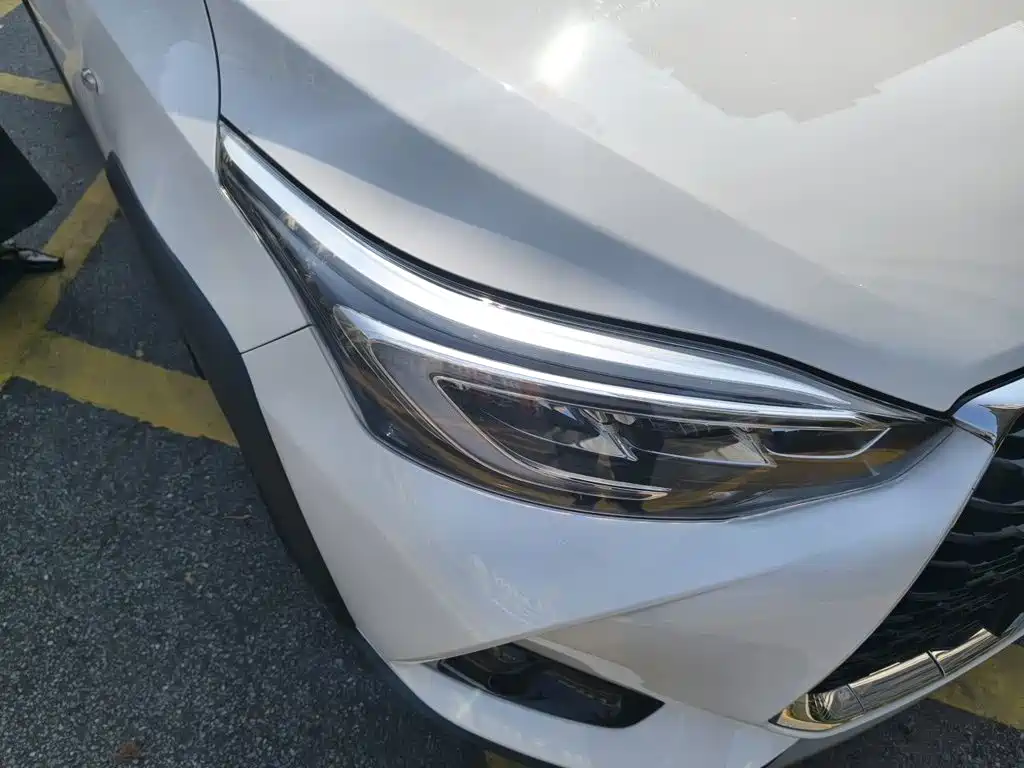 Toyota Yaris L — фото 7