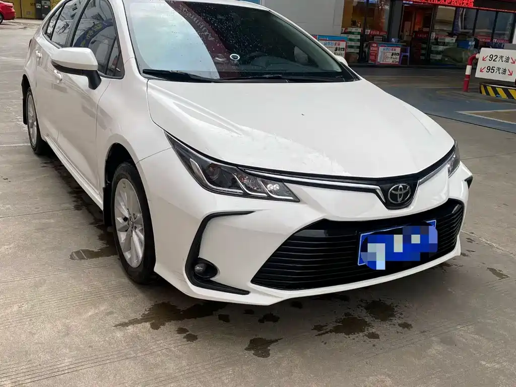 Toyota Corolla — фото 3