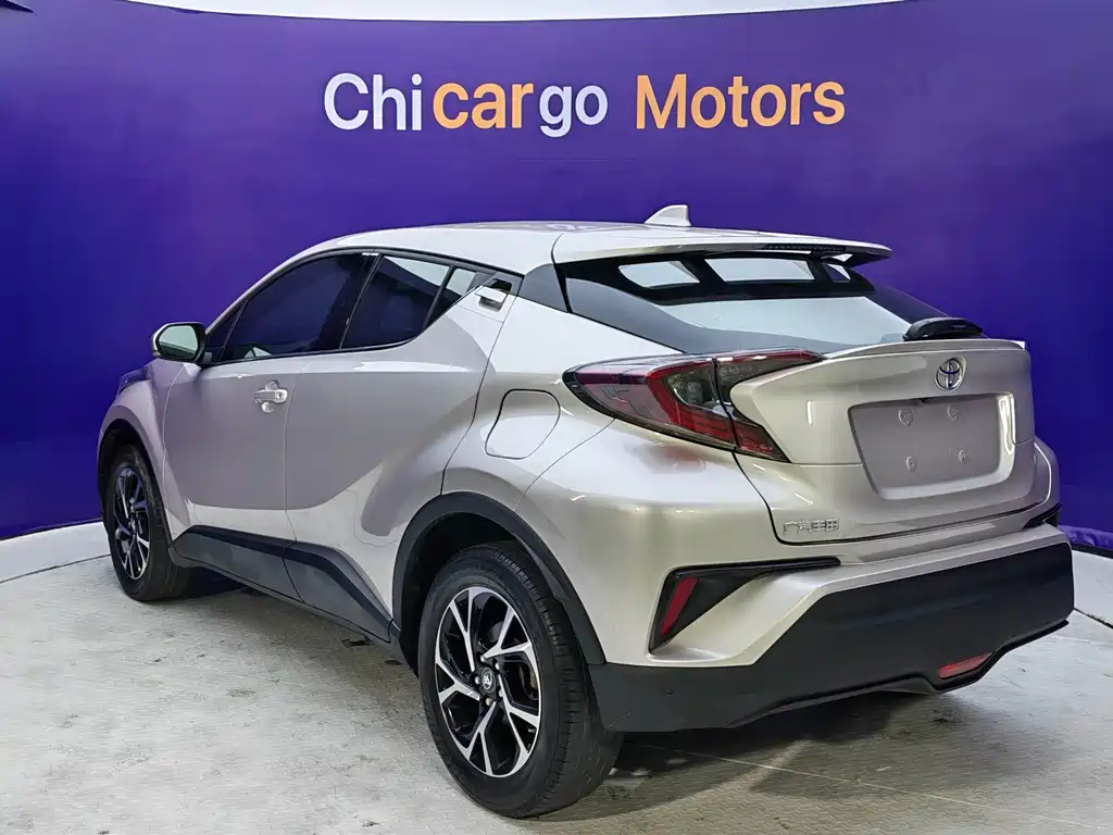 Toyota C-HR — фото 4