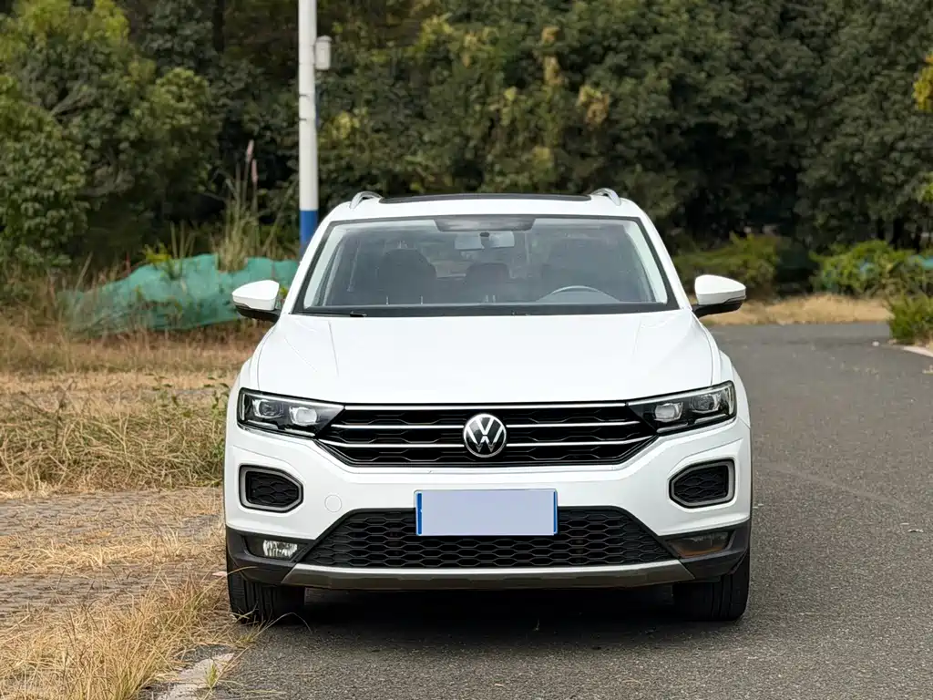 Volkswagen T-Roc — фото 2