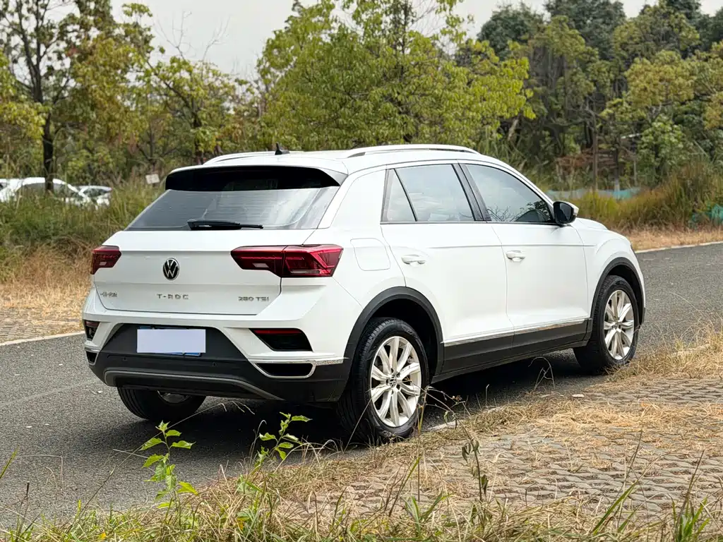 Volkswagen T-Roc — фото 4