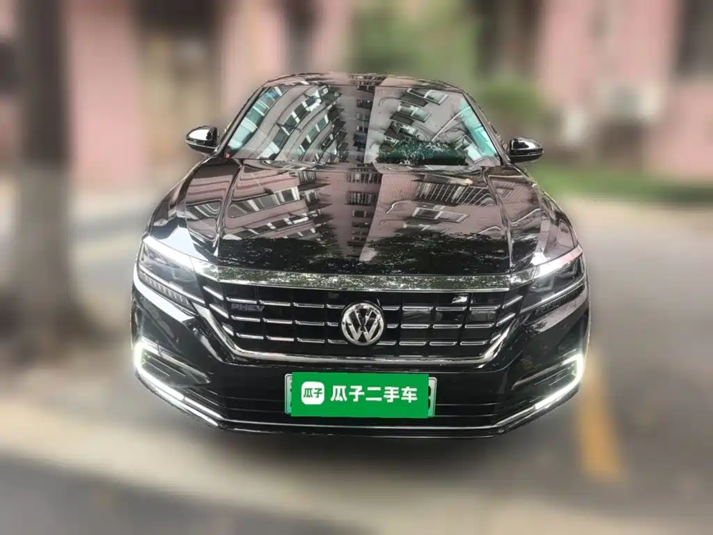 Volkswagen Passat PHEV — фото 2