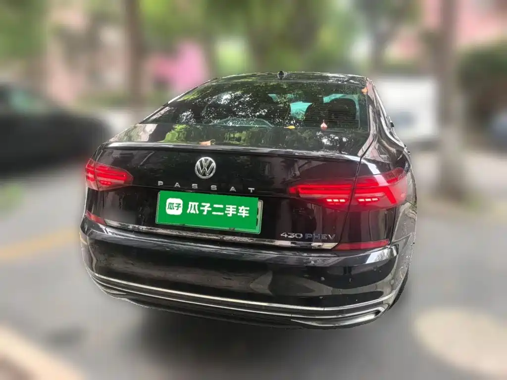 Volkswagen Passat PHEV — фото 3