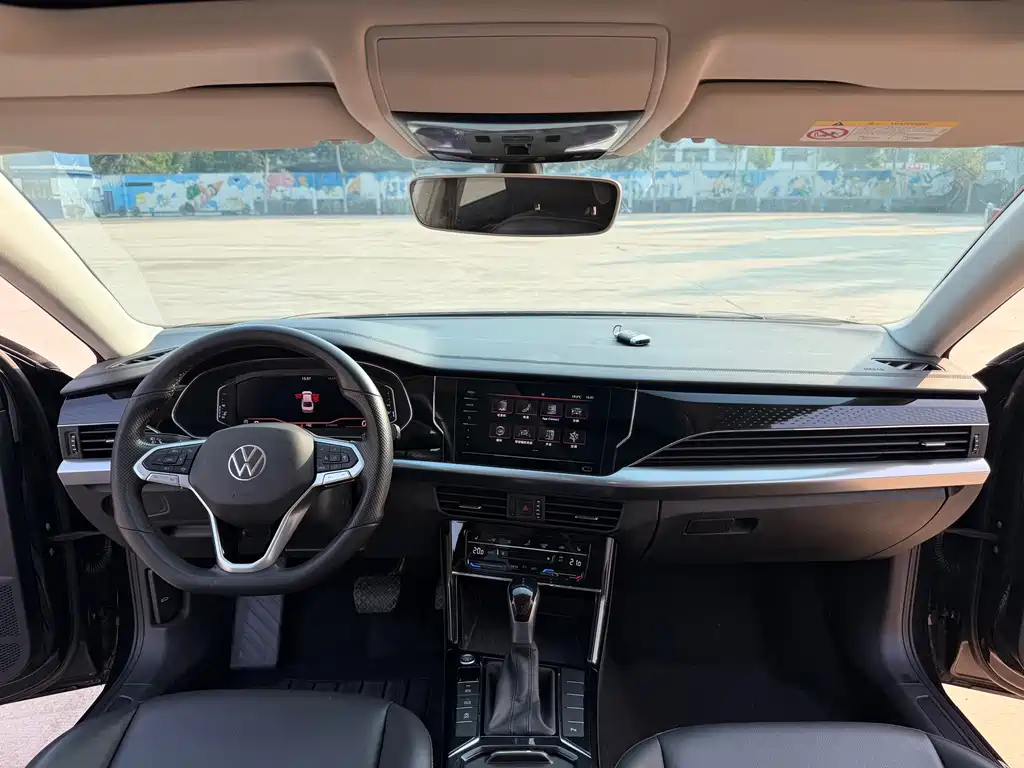Volkswagen Passat — фото 11