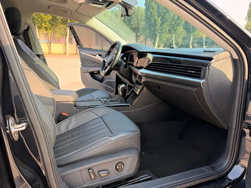 Volkswagen Passat — фото 10