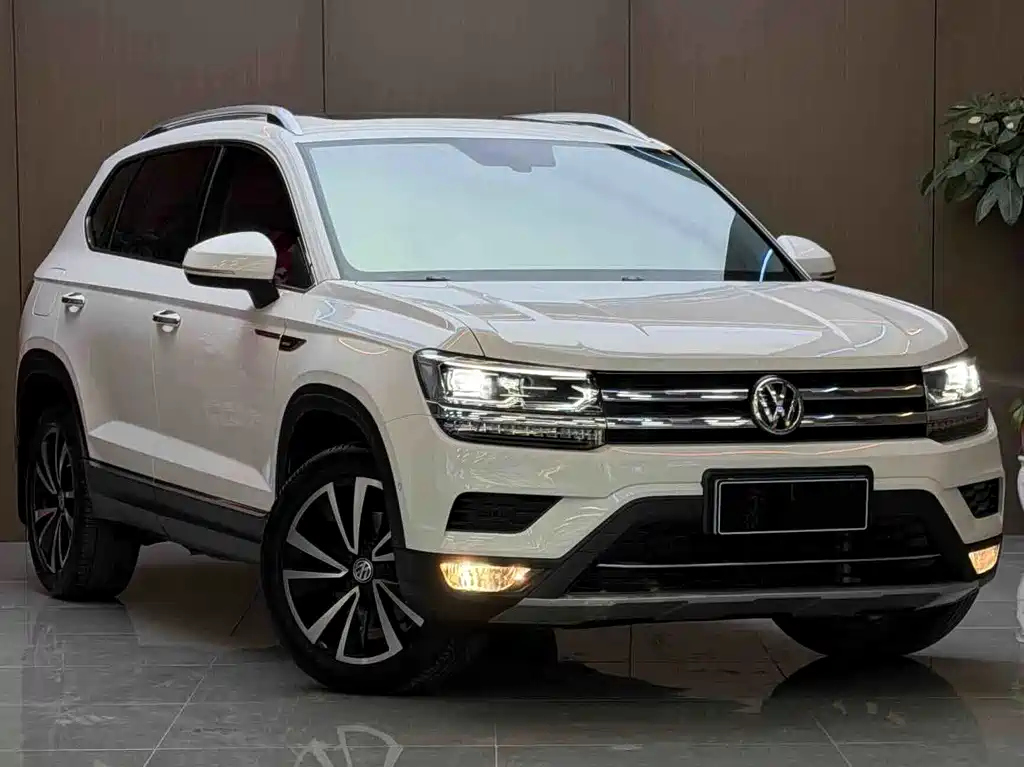 Volkswagen Tharu — фото 3