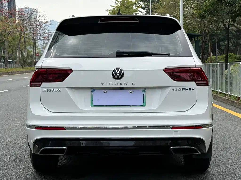 Volkswagen Tiguan L PHEV — фото 20