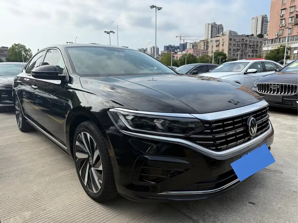 Volkswagen Passat — фото 3