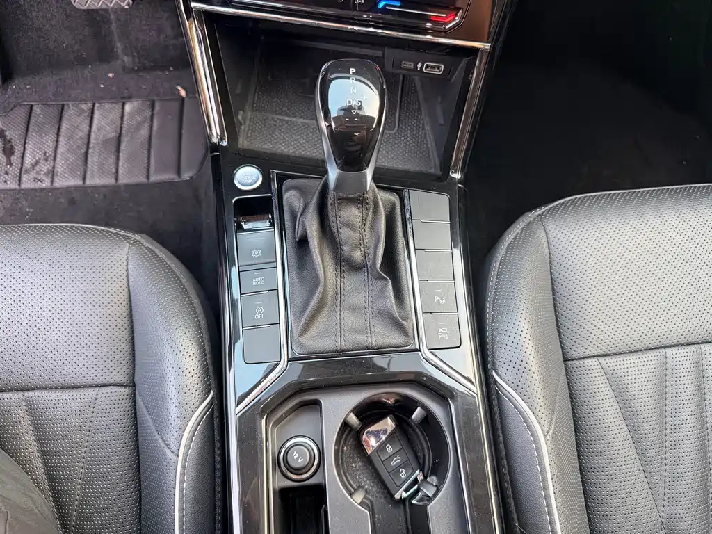 Volkswagen Passat — фото 9