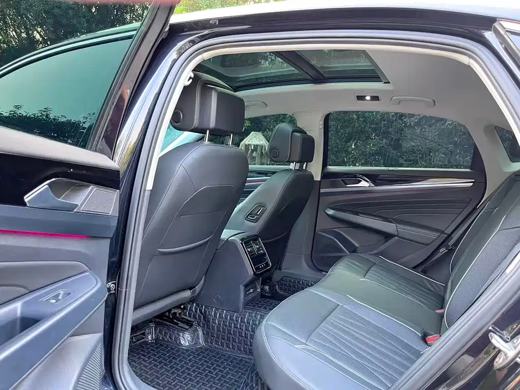 Volkswagen Passat — фото 5