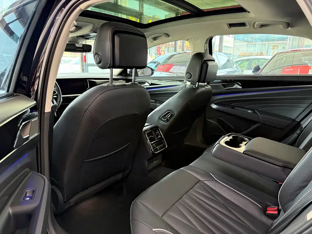 Volkswagen Passat — фото 6