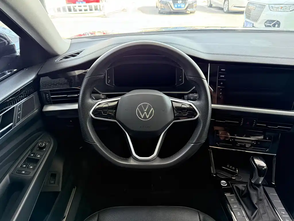Volkswagen Passat — фото 8