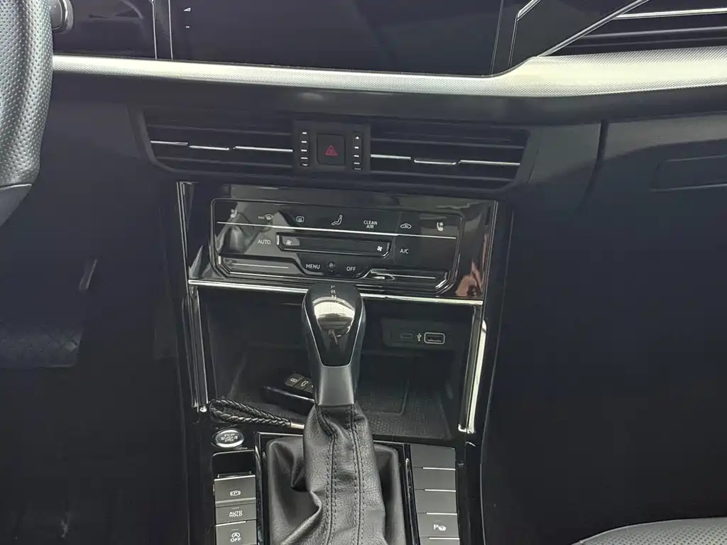 Volkswagen Passat — фото 9
