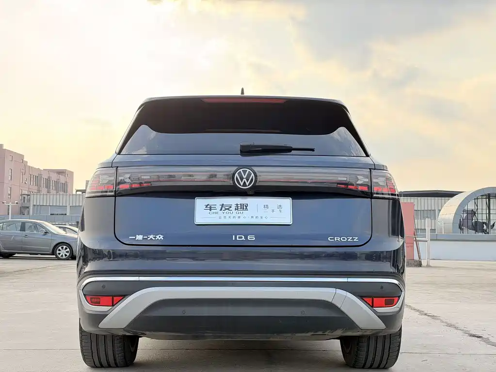 Volkswagen ID.6 Crozz — фото 10