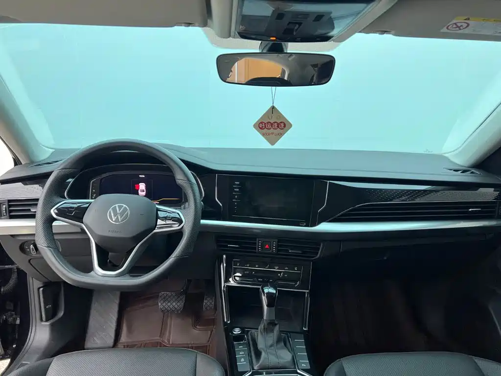Volkswagen Passat — фото 9